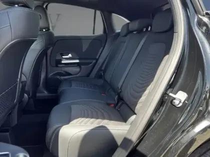 Photo 18 Mercedes GLA 250 e Hybrid EQ Progressive Li