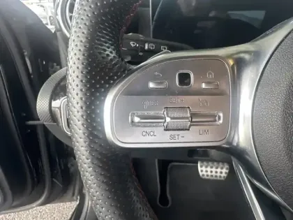 Photo 18 Mercedes Classe A 200 d AMG Line