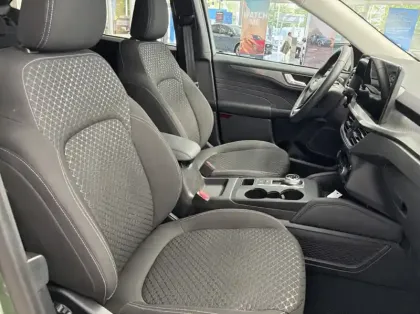 Photo 26 Ford Kuga 2.5 Duratec 180ch Hybrid FlexiFuel Titanium Business Powershift