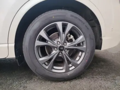 Photo 13 Ford Kuga 2.5 Duratec 190ch FHEV E85 ST-Line BVA
