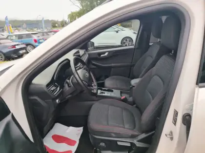 Photo 9 Ford Kuga 2.5 Duratec 190ch FHEV E85 ST-Line BVA