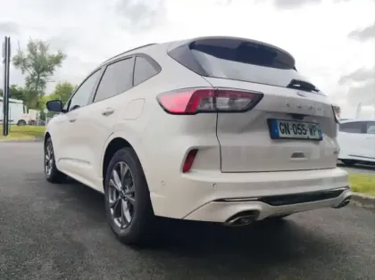 Photo 12 Ford Kuga 2.5 Duratec 190ch FHEV E85 ST-Line BVA