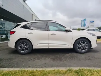 Photo 25 Ford Kuga 2.5 Duratec 190ch FHEV E85 ST-Line BVA