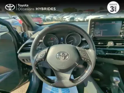 Photo 8 Toyota C-HR  1.8 Hybride 122ch Dynamic E-CVT