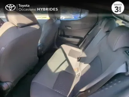 Photo 11 Toyota C-HR  1.8 Hybride 122ch Dynamic E-CVT