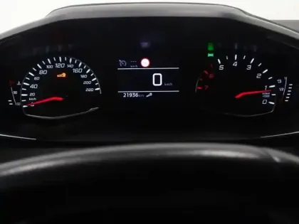 Photo 8 Peugeot 208  1.2 PureTech 100ch S&S Style