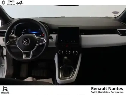 Photo 24 Renault Clio  1.6 E-Tech hybride 145ch Techno