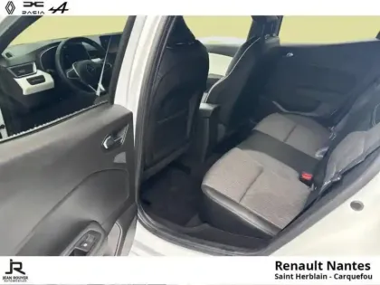 Photo 5 Renault Clio  1.6 E-Tech hybride 145ch Techno