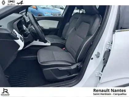 Photo 12 Renault Clio  1.6 E-Tech hybride 145ch Techno