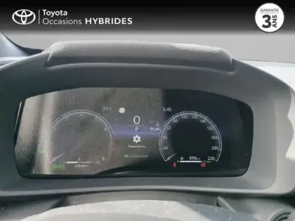 Photo 28 Toyota C-HR  2.0 Hybride 200ch Design MY25
