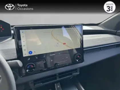 Photo 12 Toyota C-HR + 224ch 77kWh Design Grande Autonomie
