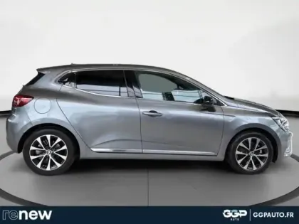 Photo 5 Renault Clio  1.6 E-Tech hybride 145ch Techno