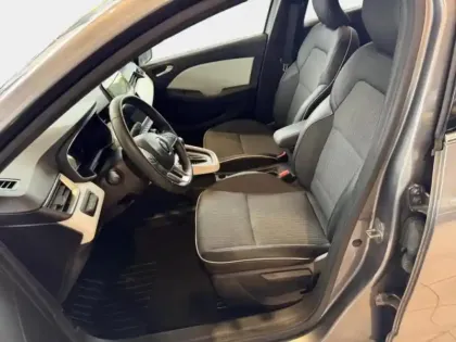Photo 13 Renault Clio  1.6 E-Tech hybride 145ch Techno