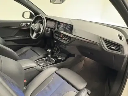 Photo 6 BMW Serie 1 Série 1 118i 136ch M Sport