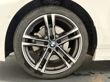 Photo 8 BMW Serie 1 Série 1 118i 136ch M Sport