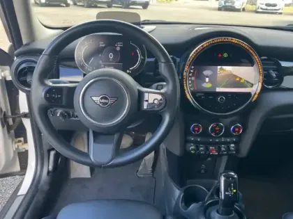Photo 5 Mini Mini  5 Portes Cooper 136ch Edition Premium Plus BVA7
