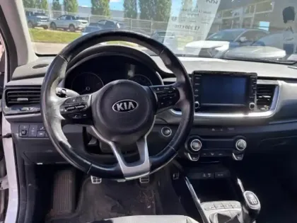 Photo 9 Kia Stonic  1.0 T-GDI 120ch ISG Premium