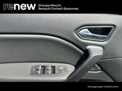 Photo 12 Renault Captur  1.6 E-Tech hybride 145ch Intens -21