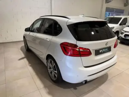 Photo 8 BMW Serie 2 Série 2 ActiveTourer 225xeA 224ch Sport