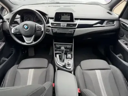 Photo 14 BMW Serie 2 Série 2 ActiveTourer 225xeA 224ch Sport