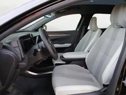 Photo 9 Renault Scenic  E-Tech Electric 220ch 87kWh Techno option Iconic grande autonomie -25