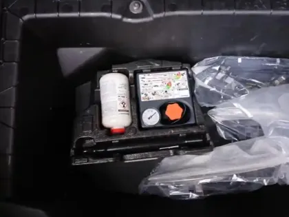 Photo 12 Renault Scenic  E-Tech Electric 220ch 87kWh Techno option Iconic grande autonomie -25