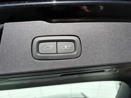 Photo 13 Volvo V60  B3 163ch Start DCT 7