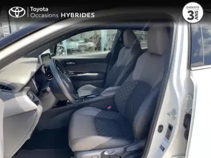 Photo 10 Toyota C-HR  184h Distinctive 2WD E-CVT MY22