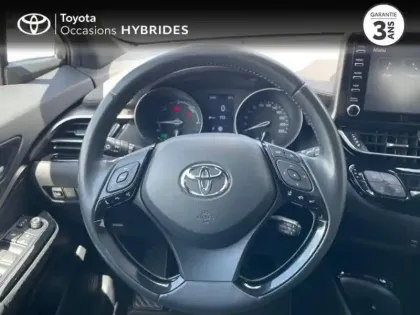 Photo 12 Toyota C-HR  184h Distinctive 2WD E-CVT MY22