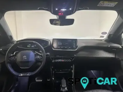 Photo 8 Peugeot 2008  1.2 PureTech 130ch S&S GT Line EAT8 7cv