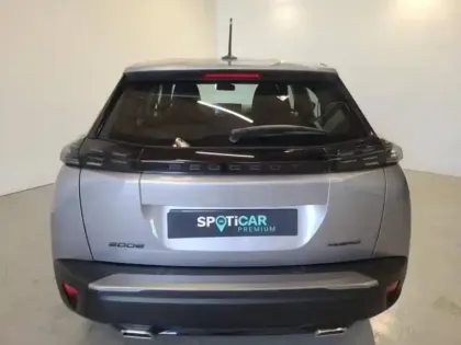 Photo 6 Peugeot 2008  1.2 Hybrid 145ch Style e-DCS6