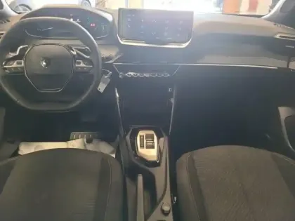 Photo 11 Peugeot 2008  1.2 Hybrid 145ch Style e-DCS6
