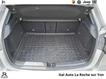 Photo 5 Mercedes Classe A  Berline 200 163ch AMG Line 7G-DCT