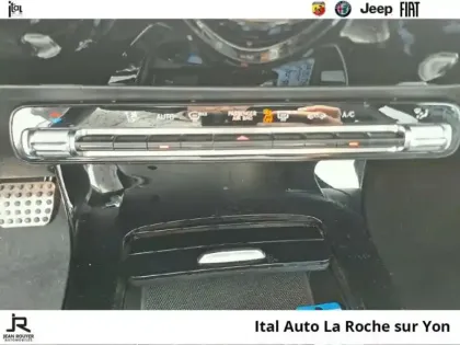 Photo 14 Mercedes Classe A  Berline 200 163ch AMG Line 7G-DCT