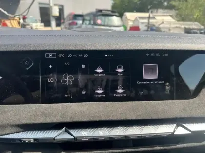 Photo 14 DS DS 4 N°4 E-TENSE 213ch 61kWh Etoile