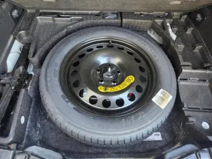 Photo 12 Ford Kuga  2.5 Duratec 190ch FHEV E85 Graphite Tech Edition BVA