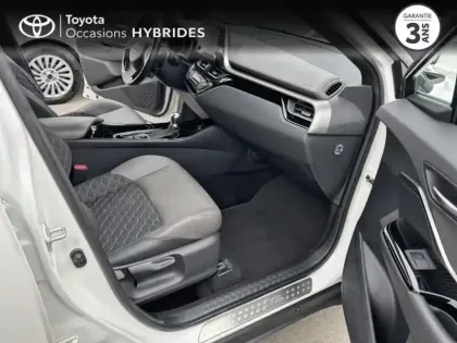 Photo 5 Toyota C-HR  184h Distinctive 2WD E-CVT MY20