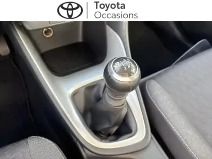 Photo 8 Toyota Yaris  120 VVT-i Dynamic 5p MY22