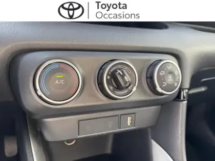 Photo 10 Toyota Yaris  120 VVT-i Dynamic 5p MY22