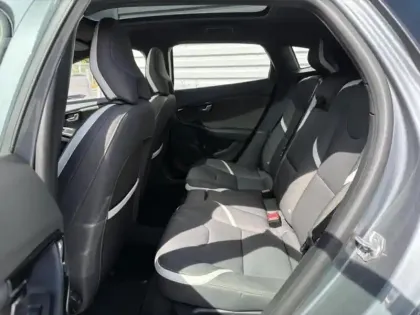 Photo 6 Volvo V40  T2 122ch Signature Edition Geartronic