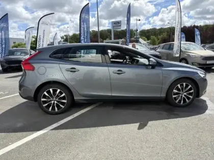 Photo 8 Volvo V40  T2 122ch Signature Edition Geartronic