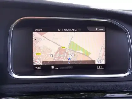 Photo 20 Volvo V40  T2 122ch Signature Edition Geartronic