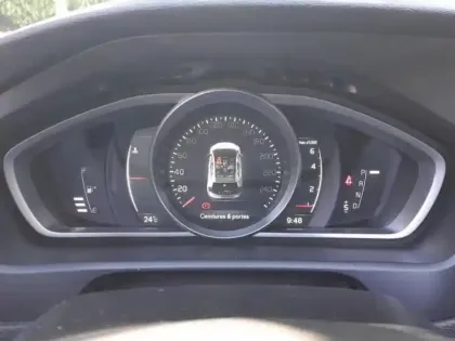 Photo 19 Volvo V40  T2 122ch Signature Edition Geartronic