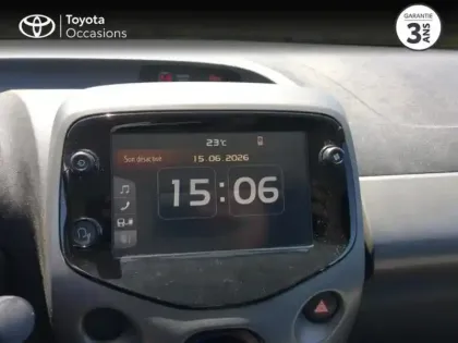Photo 14 Toyota Aygo  1.0 VVT-i 72ch x-play 5P MY19