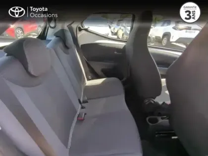 Photo 6 Toyota Aygo  1.0 VVT-i 72ch x-play 5P MY19