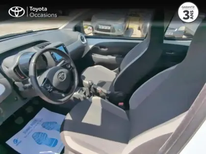 Photo 10 Toyota Aygo  1.0 VVT-i 72ch x-play 5P MY19
