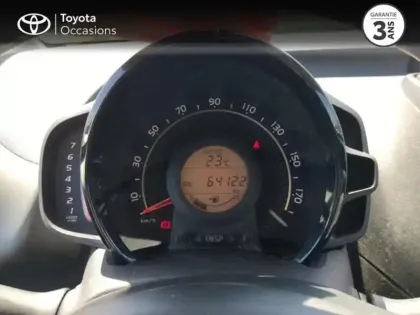 Photo 13 Toyota Aygo  1.0 VVT-i 72ch x-play 5P MY19