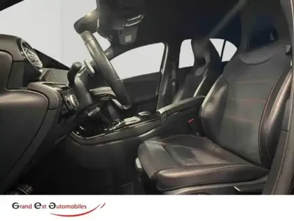 Photo 10 Mercedes Classe A  180 136ch AMG Line 7G-DCT