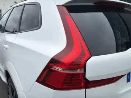 Photo 6 Volvo XC60  T6 AWD 253 + 87ch R-Design Geartronic