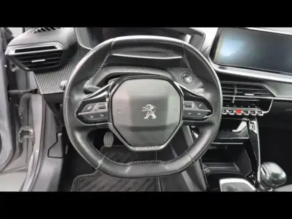 Photo 12 Peugeot 208  1.2 PureTech 100ch S&S Allure
